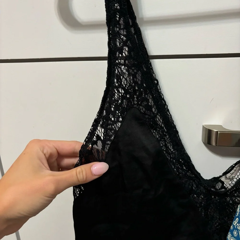Free People In My Head Silk Satin Tank NWT - Picture 4 of 7
